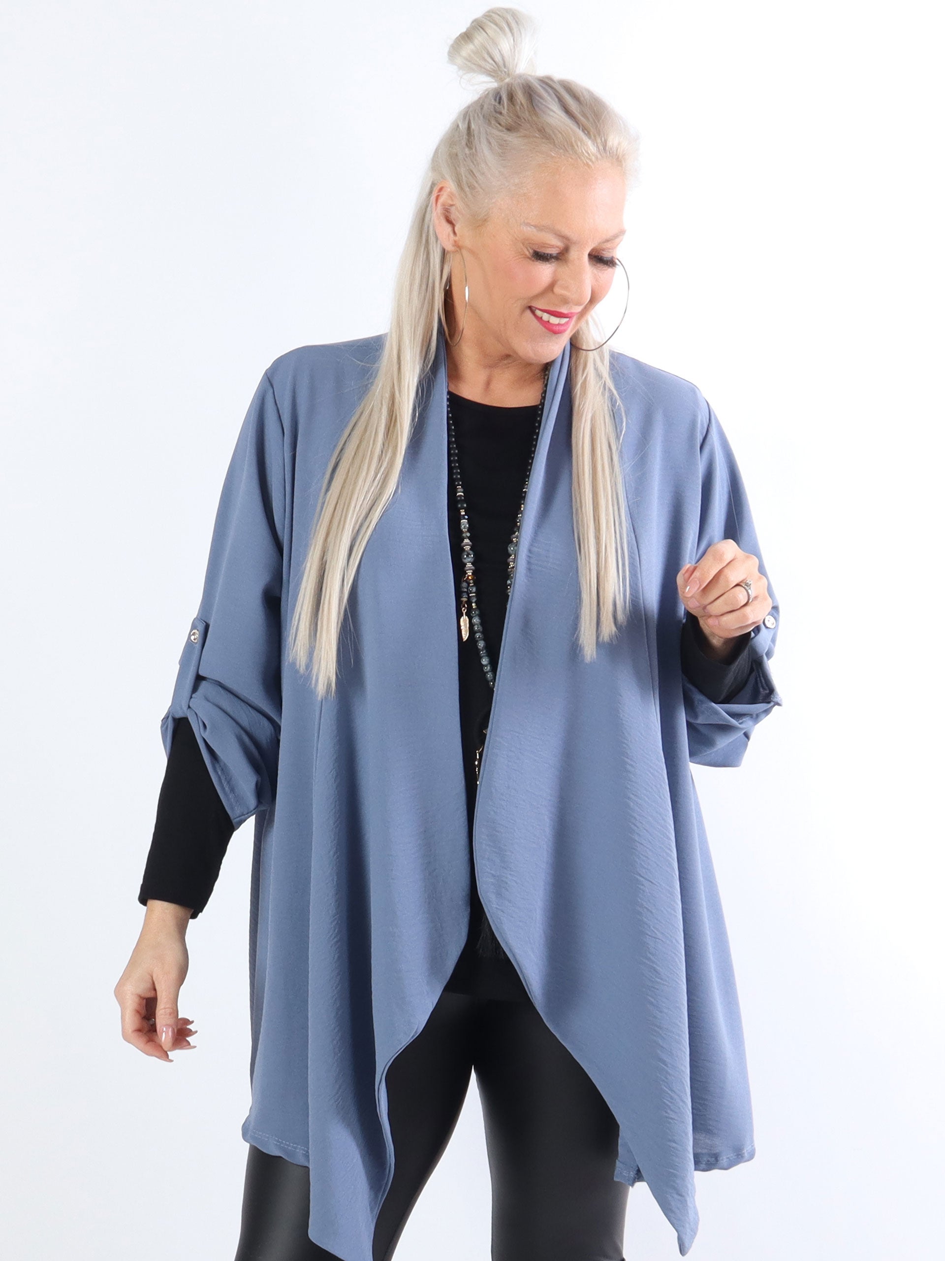 Dream - Enkel plus size cardigan i let og fint stof
